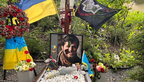 Наруга над могилами військових у Києві: підозрюваній призначать судово-психіатричну експертизу
