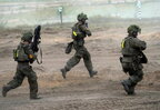 НАТО потрібно до 50 додаткових бригад, аби захиститися в разі нападу рф - Reuters
