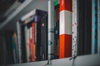 Понад 317 тисяч українських 18-річних долучилися до програми «єКнига»: які книги обирала молодь