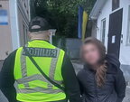 У Києві жінка пошкодила меморіал загиблим військовим на Майдані: поліція з’ясовує обставини