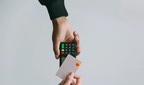 Visa вперше обігнала Mastercard за кількістю карток