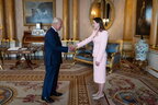 Король Чарльз ІІІ зустрівся з українською активісткою, яка отримала Нобелівську премію миру