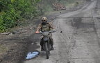Росія активніше використовує мотоцикли замість танків — ISW
