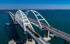 Окупанти знову використовують Кримський міст для військової логістики — Андрющенко