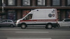 У Херсоні ворог атакував «швидку» з дрона: є поранений
