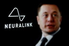 Кіберпанк 2025: пацієнт Neuralink "силою думки" написав код і змусив дрон літати