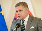 В аеропорту Брюсселя автомобіль врізався в літак Роберта Фіцо