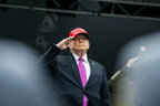 Вихід смартфона Trump Mobile T1 знову відкладено на початок 2026 року