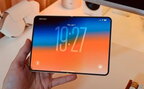 Samsung показала гнучкий дисплей iPhone Fold без видимої складки