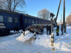 На Прикарпатті авто зіткнулося з поїздом: постраждала дитина та двоє дорослих