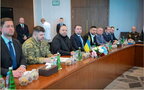 В Абу-Дабі завершили другий раунд тристоронніх переговорів