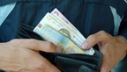 Українцям почали виплачувати підвищені «дитячі» виплати