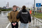 З Чехії видали фігуранта справи про незаконний виїзд чоловіків