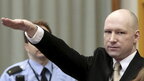 Чоловік, засуджений за наймасштабніший теракт у сучасній історії Норвегії, змінив імʼя