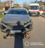 На Київщині авто збило електросамокат із дітьми: один загинув