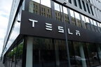 Tesla відклала масове виробництво Cybercab, Semi та Megapack через масштабні інвестиції в ШІ