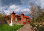 Частинка Азії на березі Дніпра: все про черкаський храм “Білий Лотос”